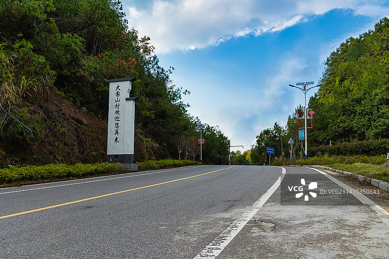 南方乡村公路风光图片素材