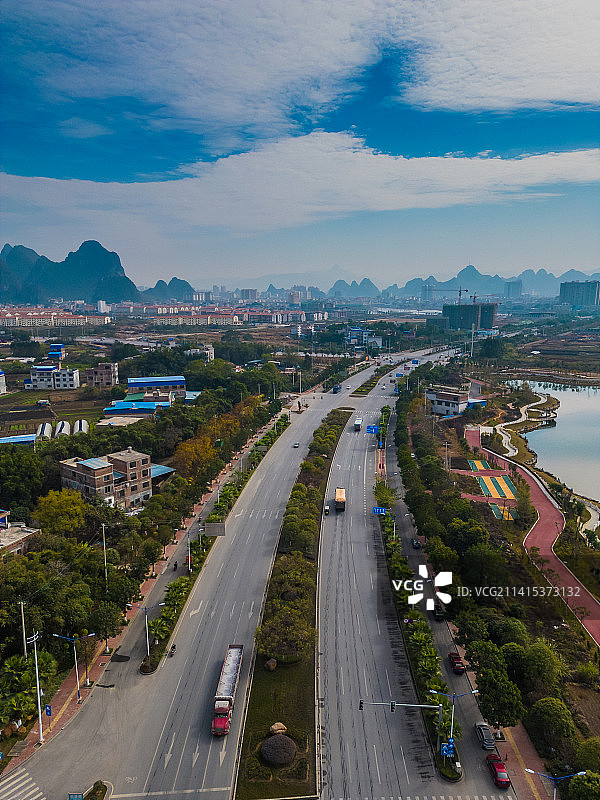 航拍贺州的交通公路图片素材