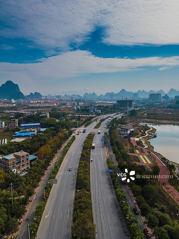 航拍贺州的交通公路图片素材