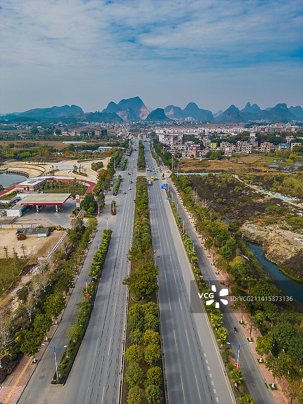 航拍贺州的交通公路图片素材