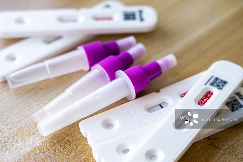 新冠病毒抗原检测试剂盒，抗原试剂检测阴性图片素材