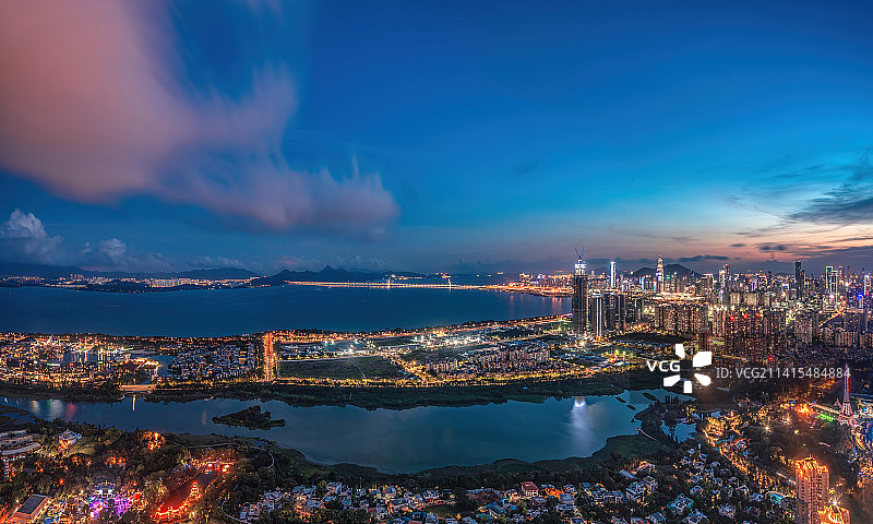 深圳湾公园的晚上图片素材