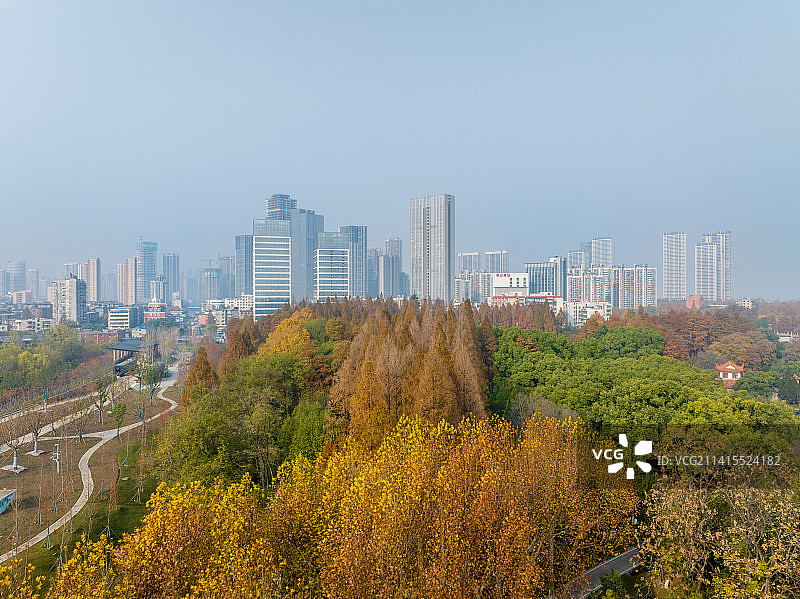 湖北武汉青山公园秋季航拍风光图片素材