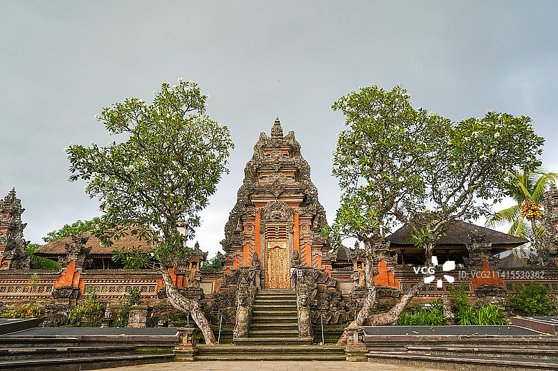 印尼巴厘岛乌布皇宫（Ubud Palace）风景图片素材