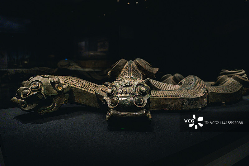 青铜龙图片素材