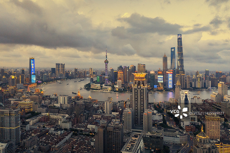 上海外滩中心2图片素材