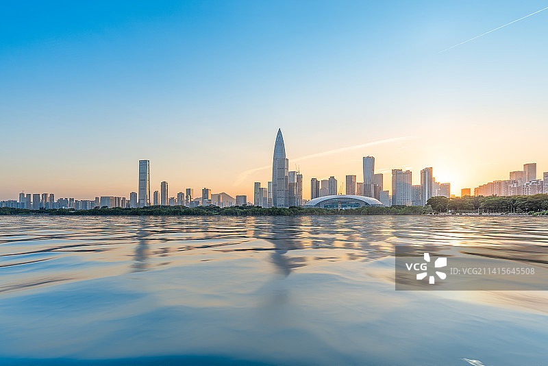 深圳湾体育馆和华润大厦建筑群风光图片素材