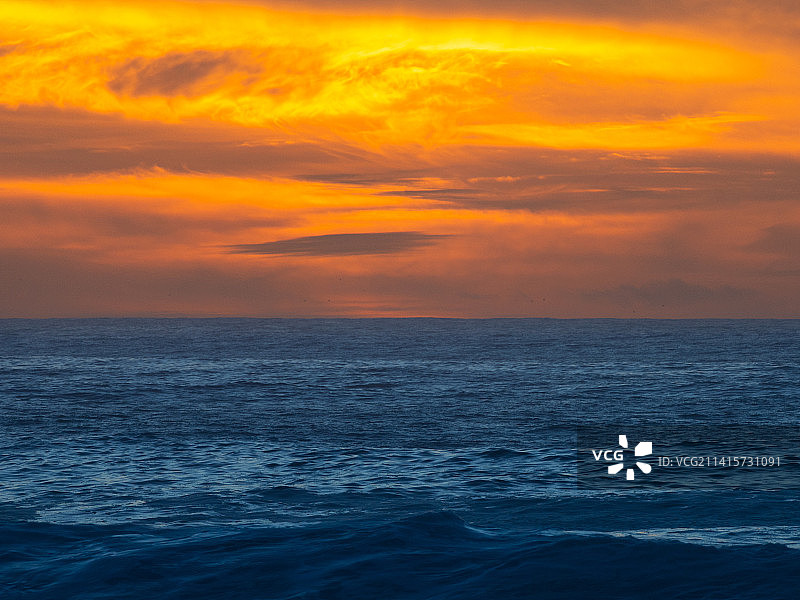 日落时分加利福尼亚州壮丽海景图片素材