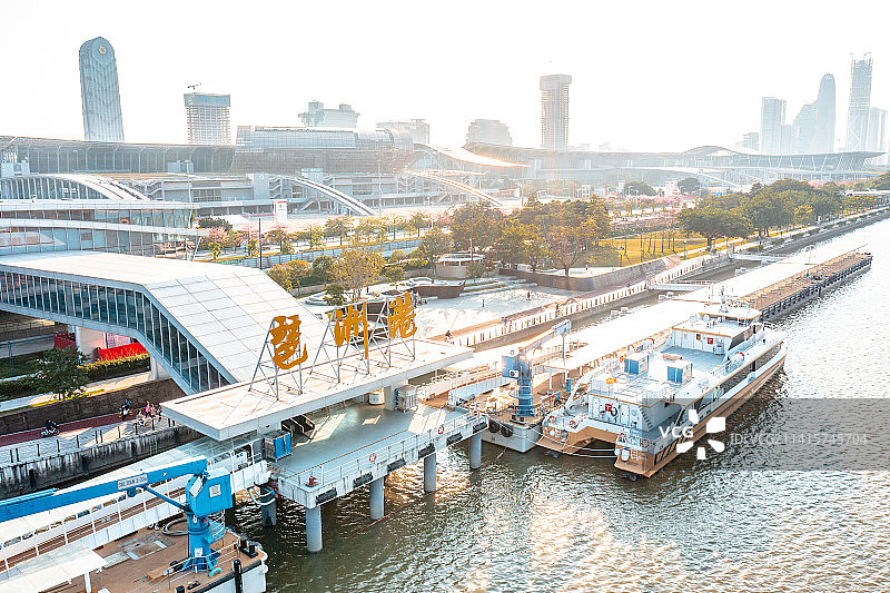 中国广东省广州市广州琶洲港澳客运口岸图片素材