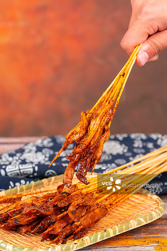 美食烤鱿鱼串图片素材