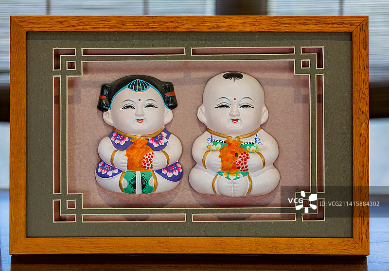 江苏省无锡市惠山古镇手工艺品惠山泥人静物图片素材