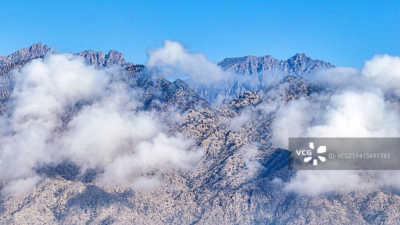 宁夏贺兰山风光蓝天白云秋天风光图片素材