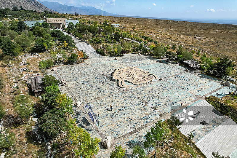 宁夏贺兰山风光蓝天白云秋天风光图片素材