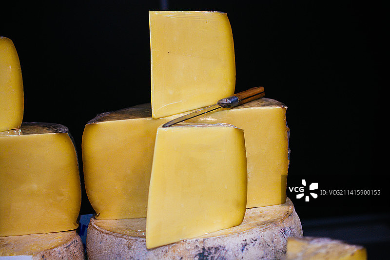 出售的美味卡什卡瓦尔奶酪，土耳其美食图片素材