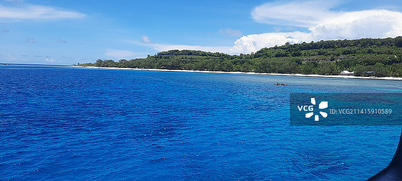 蓝天下的海景图片素材