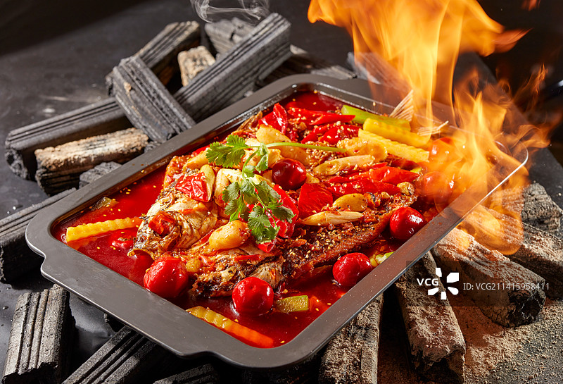 炭火烤鱼1图片素材