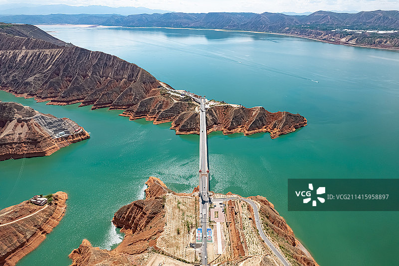 甘肃临夏永靖刘家峡水库黄河洮河交汇处泾渭分明图片素材