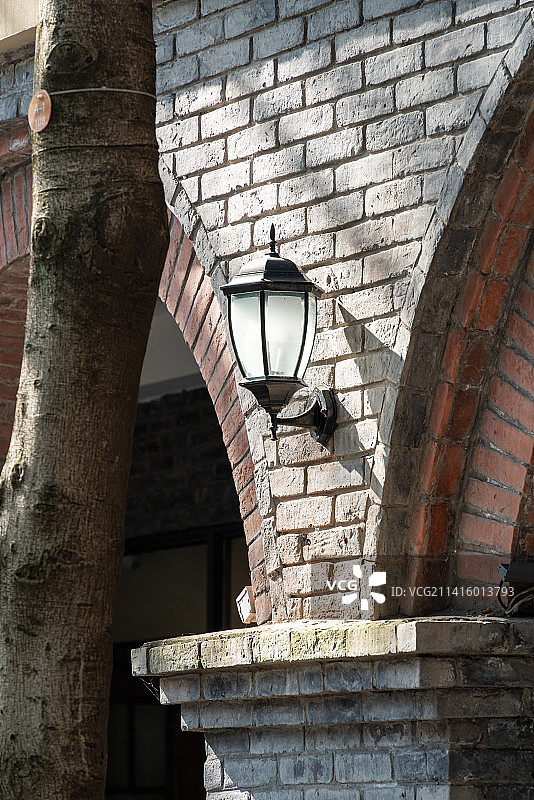 重庆市中山四路建筑外立面图片素材