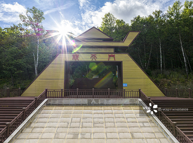 加格达奇天门山图片素材