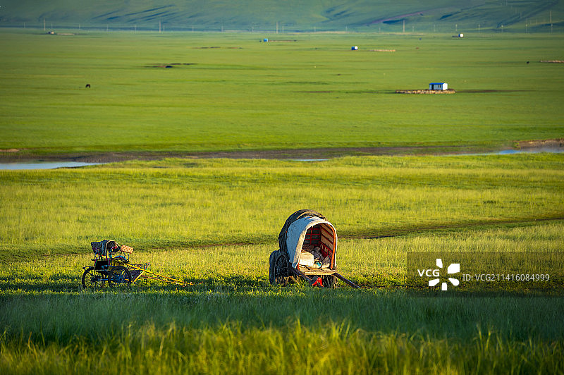 呼伦贝尔草原-金帐汗蒙古部落图片素材