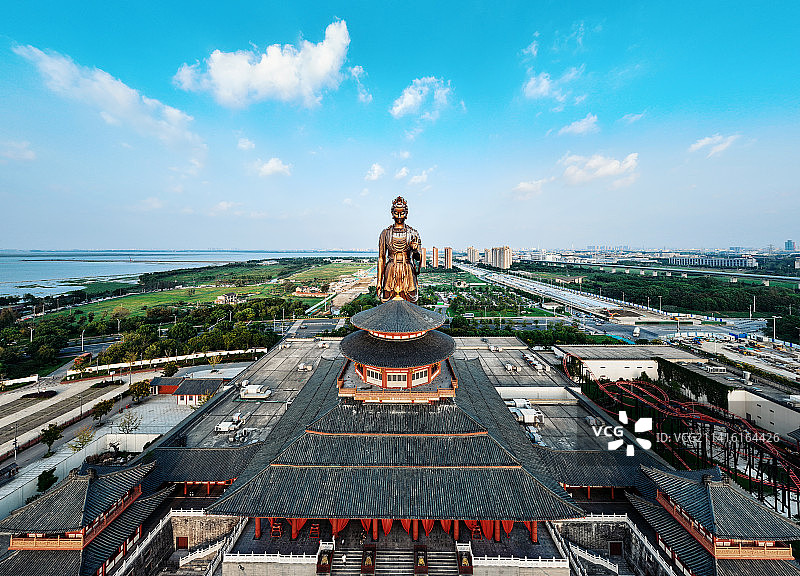 江苏苏州华谊兄弟电影世界武则天巨型雕像图片素材