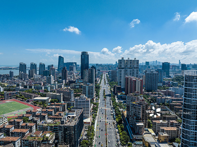 珠海香洲区拱北高楼蓝天白云航拍图片素材