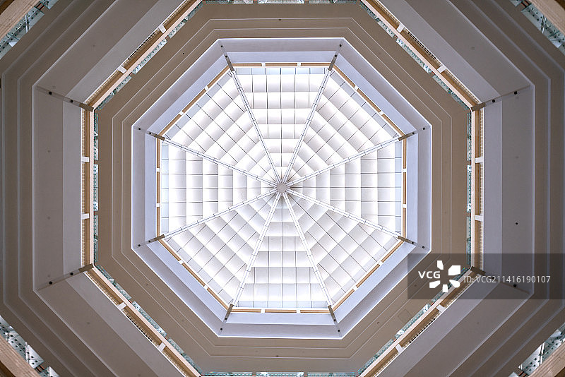 太极中央，四面八方图片素材