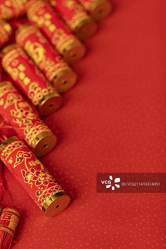 排列整齐的鞭炮喜庆红色背景图片素材