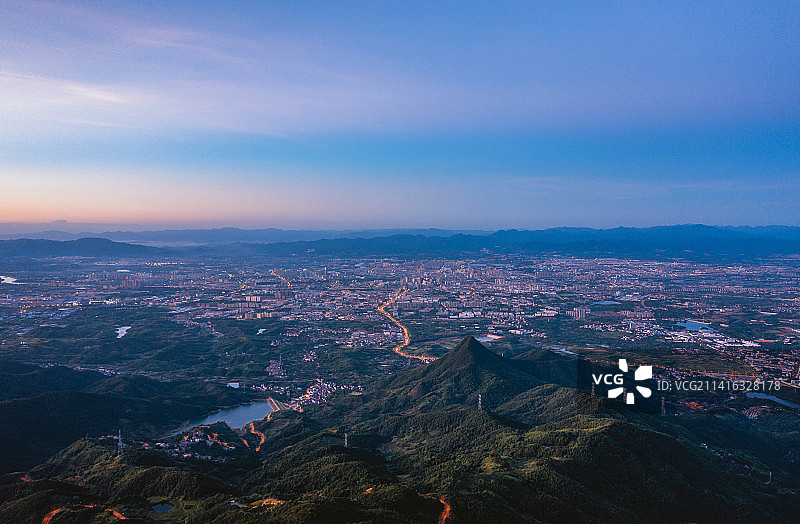 金华北山高空航拍市区城市全景图片素材
