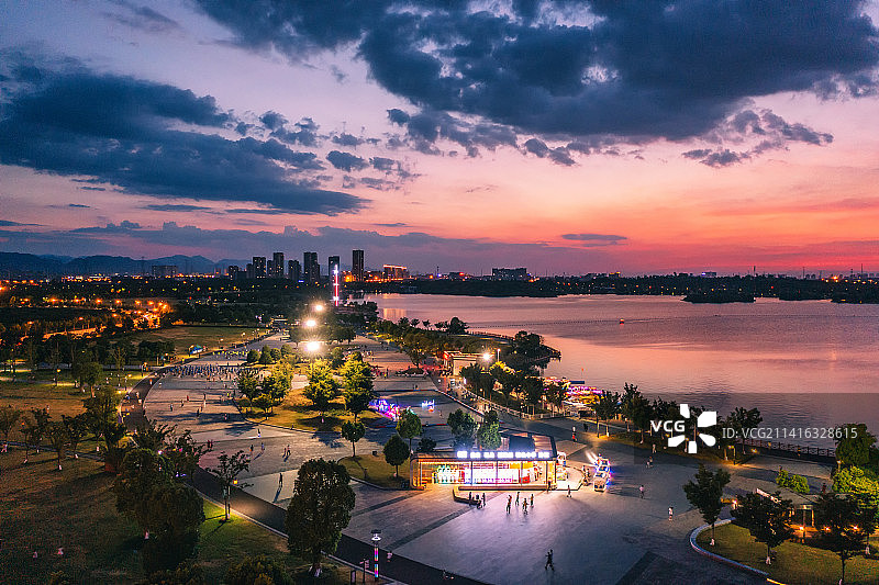 金华湖海塘公园航拍晚霞图片素材