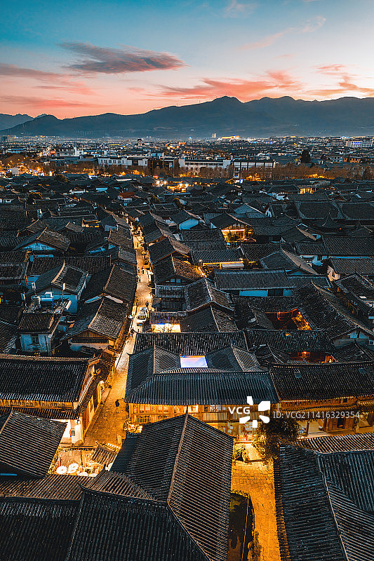云南丽江古城夜景风光图片素材