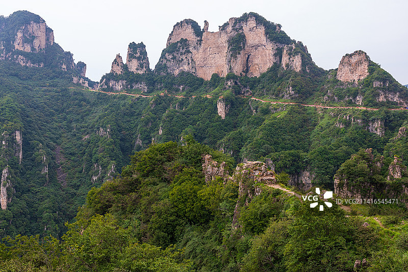 河南省辉县南太行山骆驼峰夏天户外风光图片素材