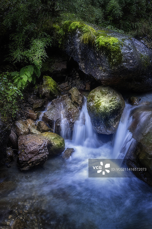 幽谷清泉--甘肃陇南宕昌官鹅沟风光图片素材