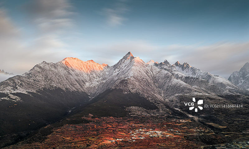 四姑娘山日出金山图片素材