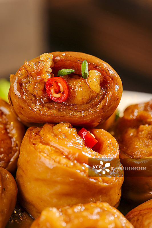 深底上的九转大肠图片素材