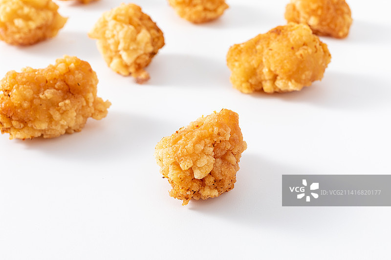 美味的油炸零食鸡米花图片素材