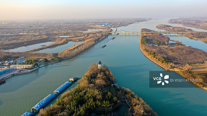 航拍茱萸湾茱萸塔，京杭大运河扬州段图片素材