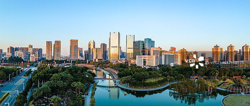 中国广东省佛山市南海千灯湖公园图片素材