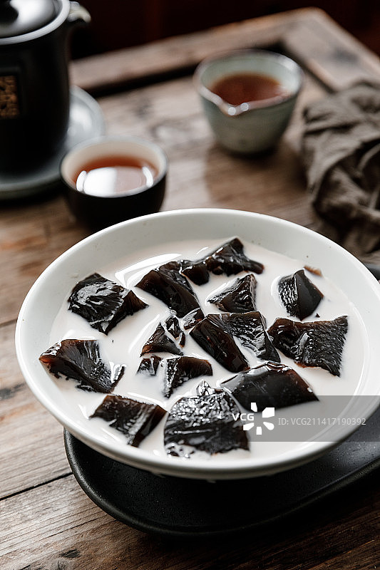 烧仙草龟苓膏糖水图片素材