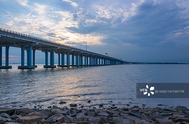 深圳宝安海景与广深沿江高速跨海公路图片素材