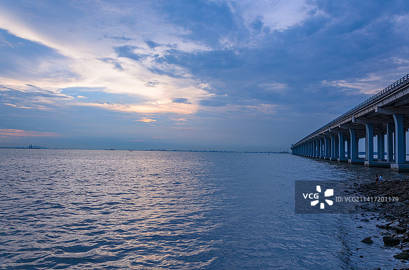 深圳宝安海景与广深沿江高速跨海公路图片素材