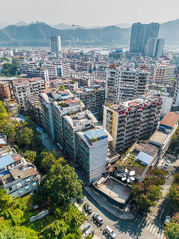 广西梧州城市建筑航拍万秀区图片素材