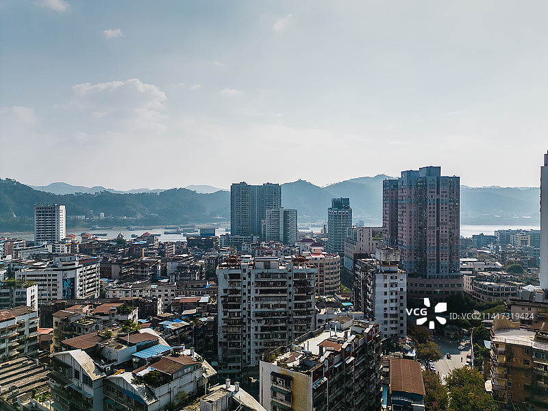 广西梧州城市建筑航拍万秀区图片素材