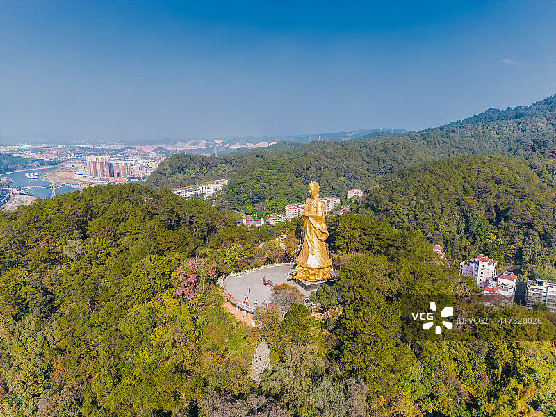 广西梧州城市建筑航拍龙母庙图片素材