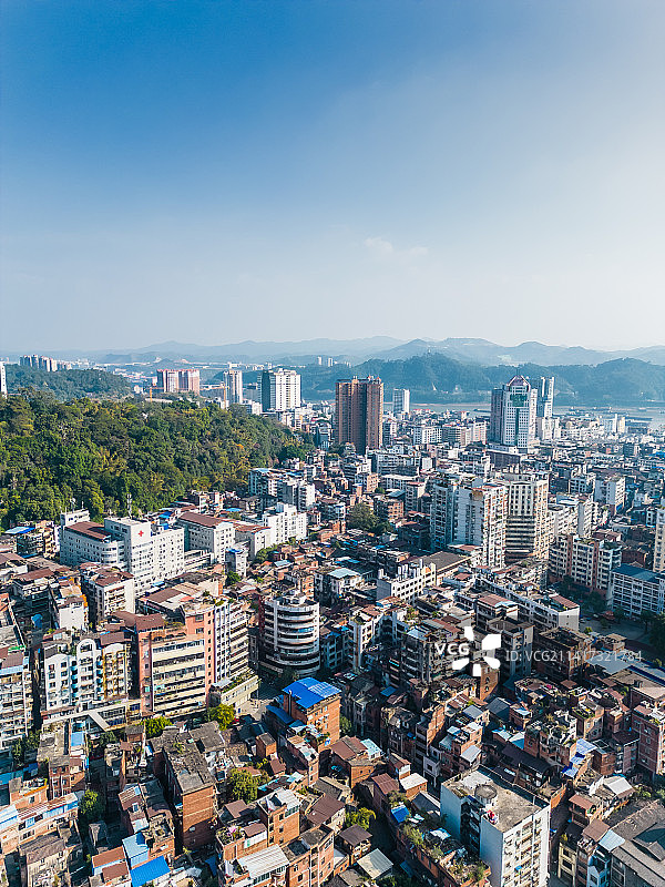 广西梧州城市建筑航拍万秀区图片素材