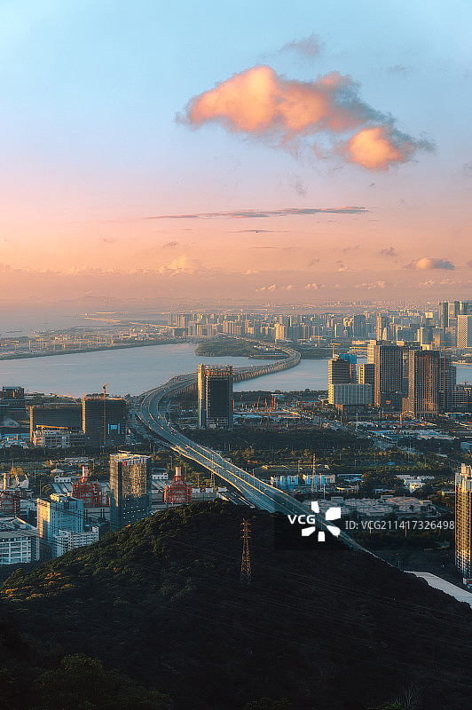 深圳南山公园远眺前海图片素材