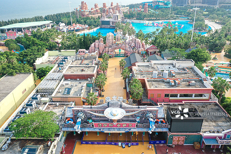 湛江吴川鼎龙湾德萨斯水上世界航拍全景图片素材