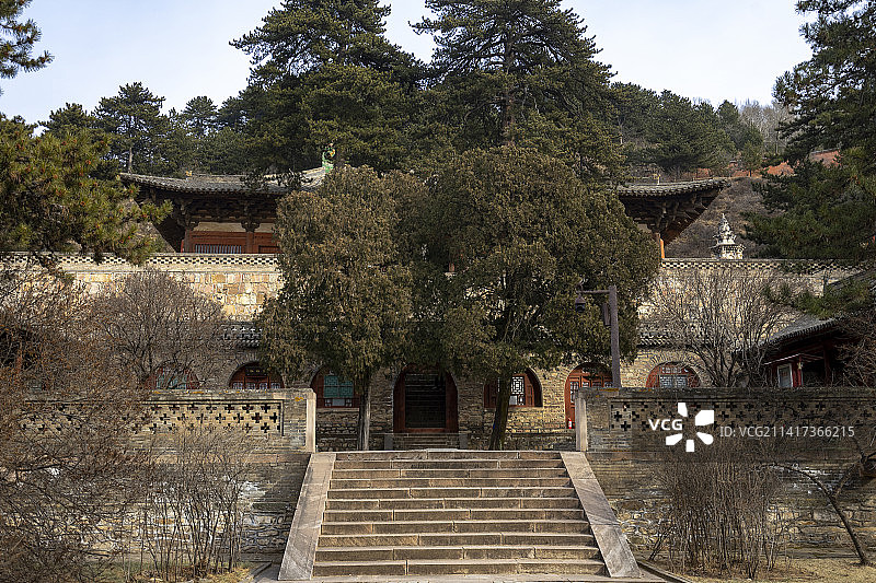 中国山西省忻州市五台县唐代建筑佛光寺东大殿图片素材