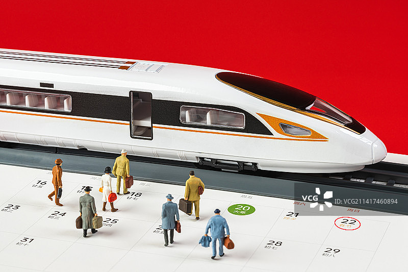 春运春节假期搭乘动车返乡创意微缩景观图片素材