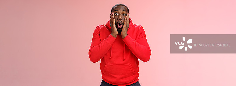 令人惊叹的惊讶非洲裔美国人肖像图片素材